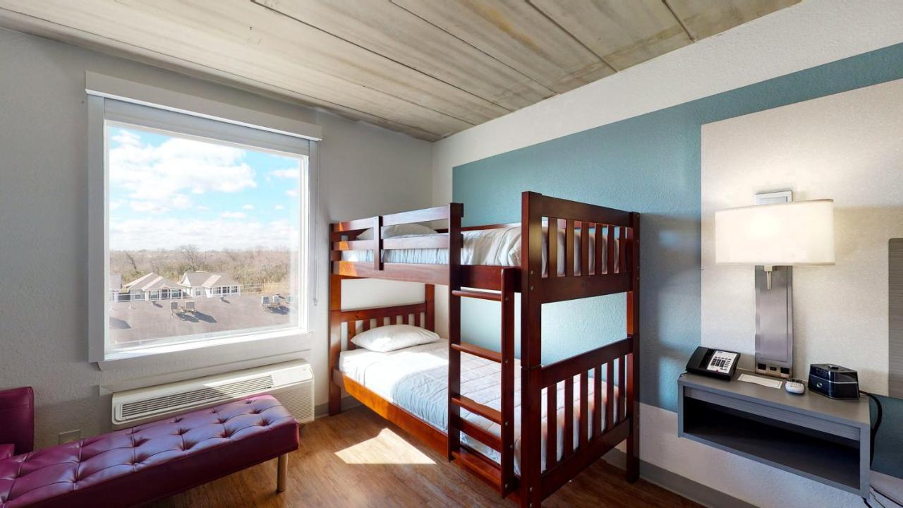 Hotel Aggieland Boutique College Station